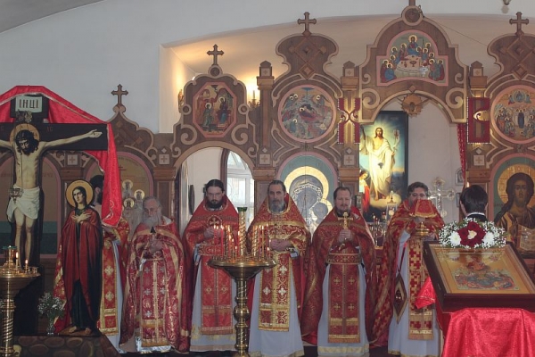 Престольный праздник храма в честь иконы Божьей Матери *Живоносный Источник*