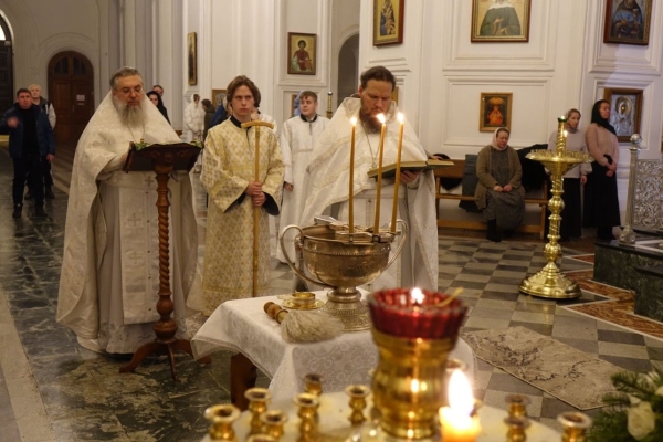 Святое Богоявление. Великое освящение воды