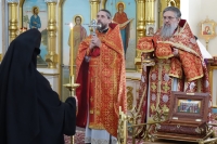 Пасхальная Божественная литургия и Крестный ход в Свято-Покровском Верхотурском женском монастыре