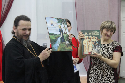 Братия Свято-Николаевского монастыря поздравили участников Общества инвалидов с праздником