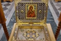Молебен по прибытию в нашу обитель ковчега с частью пояса Пресвятой Богородицы