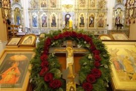 Поклонение кресту