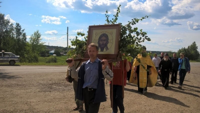 Традиционный Крестный ход и сплав по Туре в с.Красногорское