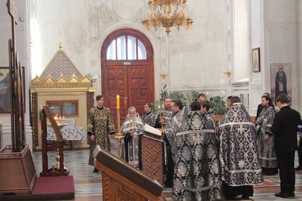 Пассии в Николаевской обители