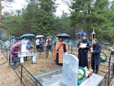 Лития на Актайском кладбище в день Радоницы