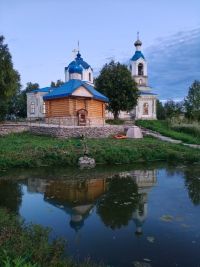 Петропавловский храм на закате в Усть-Салде