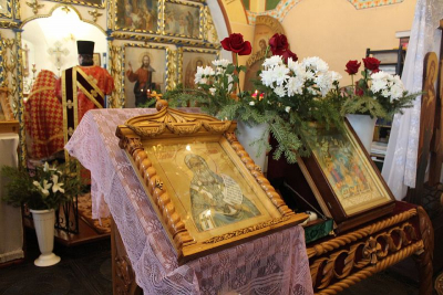 Там, где мощи священномученика Харалампия не бывает эпидемий. Ежедневный молебен у мое святого в Троицком сборе в 14-00