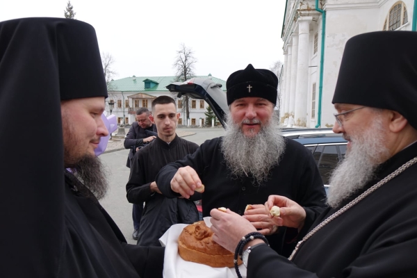 Мариино стояние – архиерейское богослужение митрополита Екатеринбургского и Верхотурского Евгения в Крестовоздвиженском соборе нашего монастыря