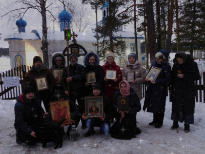 Неравнодушные прихожане молились у Иконы Божией Матери *Неупиваемая Чаша*