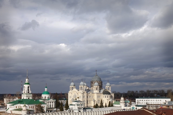 Виды древнего города из сторожевой башни верхотурского кремля