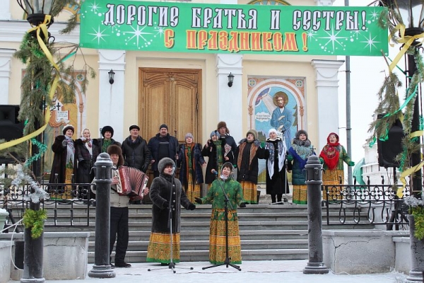 Праздничные торжества завершили концертные программы