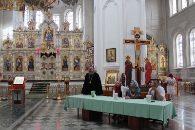 Духовное пение под сводами  Крестовоздвиженского собора