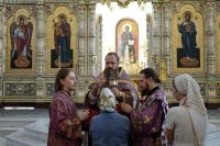 Божественная литургия на Изнесение Честных Древ Животворящего Креста Господня