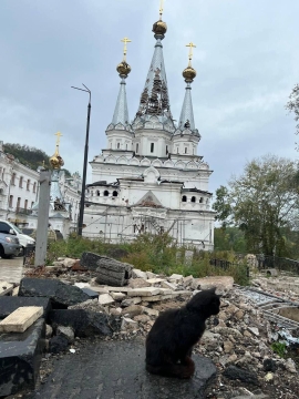 Разоренная войной Святогорская Лавра сегодня