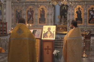 В Свято-Николаевском монастыре торжественно встретили икону Божьей Матери *Неупиваемая Чаша*