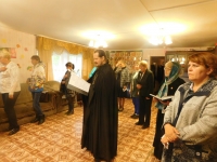 В КЦСОН для пенсионеров отслужен молебен, посвященный Всероссийскому Дню трезвости
